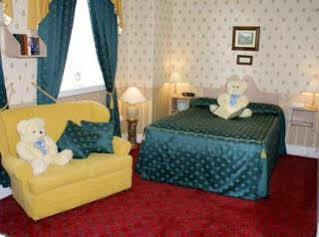 Buckingham'S Hotel Chesterfield Ngoại thất bức ảnh